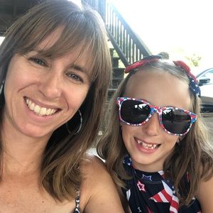 Meet your Posher, Leslie